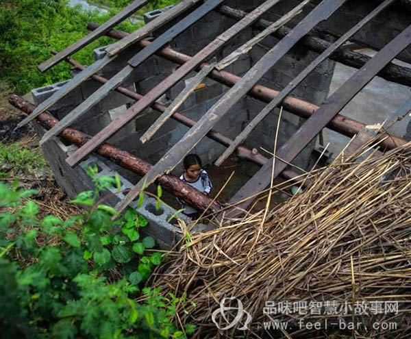 11歲微笑妹妹陳禮燕照顧病重父撐起一個家-平凡人不平凡的故事_平凡人感人小故事